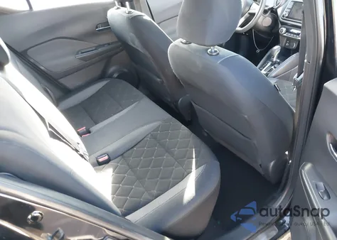 2018 Nissan Kicks Sv z USA, uszkodzony, nr VIN 3N1CP5CU4JL518656